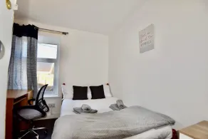 Come On In - Image 5
