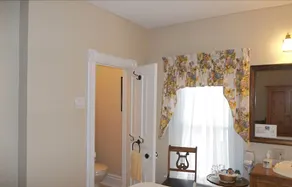 Sybilles Garden Bed & Breakfast - Image 2