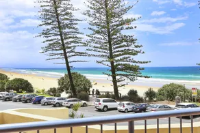 Coolum Baywatch Resort - Image 5
