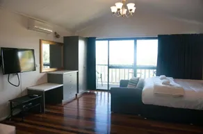 20 Korora Palms - 1 Bedroom Spa Bure - Image 2