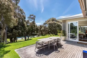 The Portsea Retreat - Image 2