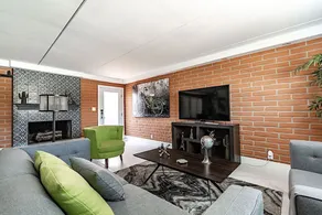 Northland Glam 3BR by Casago - Image 3