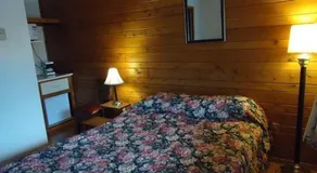 Old Country Motel - Image 5