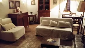 Etruscan House - Image 5