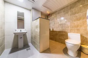 Hotel Queen Suwon - Image 5