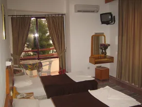 Hotel Midi - Image 2