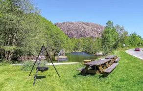 Amazing Home in Åna-sira With 5 Bedrooms and Wifi - Image 5