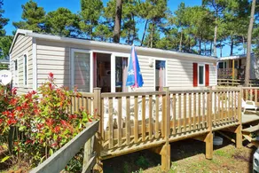 Bungalow With 2 Bedrooms in La Palmyre, With Shared Pool and Furnished Garden - 3 km From the Beach - Image 3