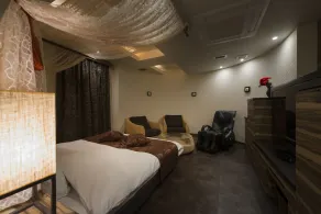 Hotel Myth - Image 2