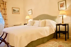Period Property on Castle Street - Image 2