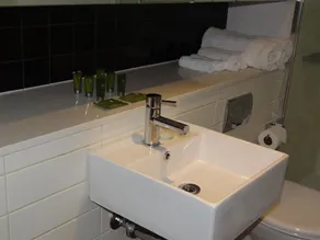 Amazing Accommodations South Yarra - Image 5
