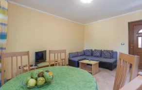 Awesome Home in Porec With Wifi and 1 Bedrooms - Image 4