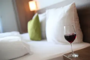 Benz - Das Weinhotel - Image 2