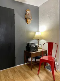 Charming Apartment in the Heart of Oshkosh - Image 5