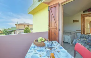 Stunning Apartment in Solanas With 2 Bedrooms - Image 3