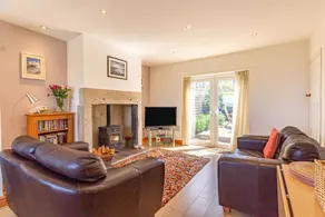 2 Bay View - Image 4