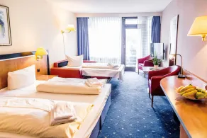 Seafront Apartment HS 460 - Image 2
