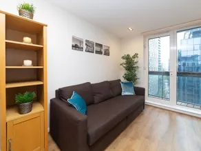 Royal Limehouse Apartment - Image 3