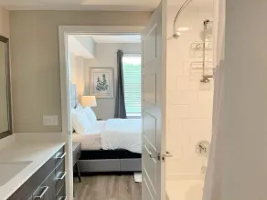 The Elvis Presley Urban Luxury Apts Austin - Image 5