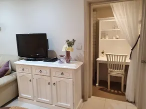 Bed and Breakfast - Image 5