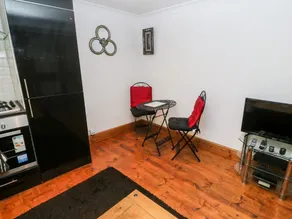 Maia House - Image 2