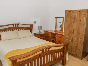 The Stone Cottage - Image 3