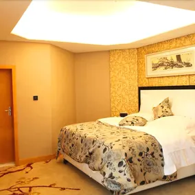 Century Garden Hotel - Image 4