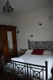 Syston Guest House - Image 2