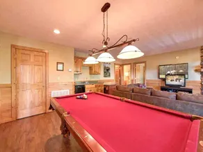 Eagles Point Lodge, 4 Bedrooms, Sleeps 16, View, Pool Access, Game Room - Image 2