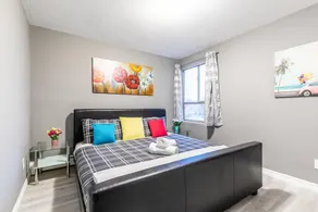 Cozy 1BR Apt w King Bed - Close to Downtown - Image 4