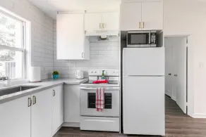 2BR Apt With Netflix - Close to Parks Shopping - Image 2