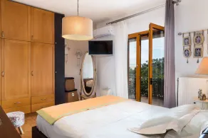 Dream Lux Flat with great Outdoors, Pool & Parking - Image 5