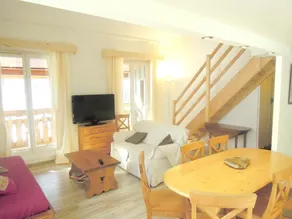 Apartment With 3 Bedrooms in Isola, With Wonderful Mountain View and B - Image 2