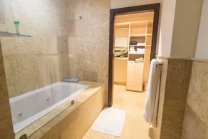 Luxury Ocean View Apartament Acqua 601 - Image 2