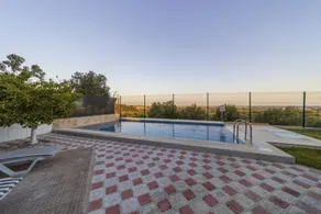 Lovely Villa With Pool and Garden in Antalya - Image 5