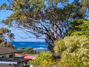 Waves At Mollymook - Image 3