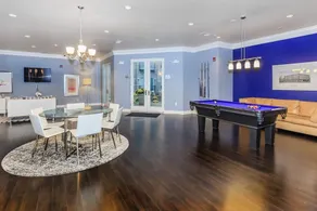 Luxe Modern Downtown 1BR w Balcony - Image 2