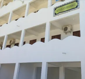 Silva Flats Residence - Image 2