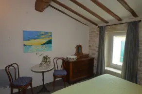 Bed And Art - Image 3