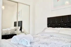 Bright And Modern 1 Bedroom Flat - Image 2