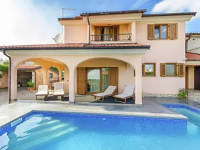 Comfortable Holiday Home in Rovinj With Private Pool - Image 3