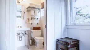 The Harbor House Inn - Image 3