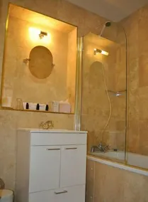 The Manor Country House hotel - Image 4