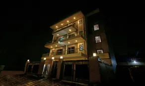 Amexx Residency By Treebo - Image 3