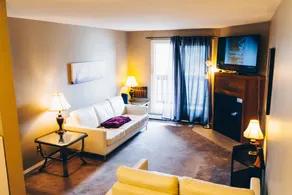 Quaint Cozy Fit For a Family - Image 2