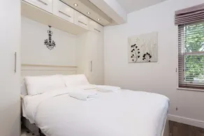 Spacious studio flat in Notthing Hill - Image 4