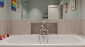 Elegant 3-bed flat with private garden in Notting Hill, West London - Image 3