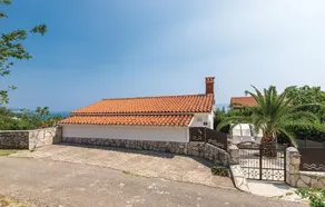 Amazing Home in Ravni with Hot Tub, WiFi & 1 Bedrooms - Image 4