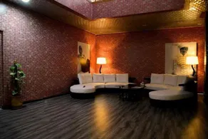 Explorers Lounge - Image 5