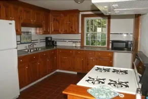 Field Stone Bluff Apartment - Image 4